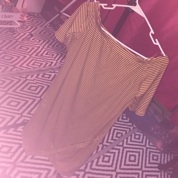 A yellow and black mini dress , never worn - Picture 3 of 3